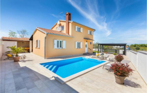 2 Bedroom Lovely Home In Musalez